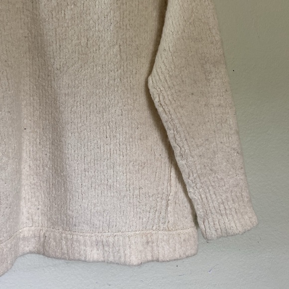 Free People Ivory Lofty Boucle Slouchy Alpaca Blend Sweater Women’s M - Picture 9 of 12